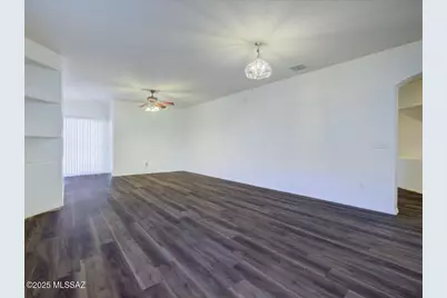 326 E Calle Nacrita, Green Valley, AZ 85614 - Photo 5