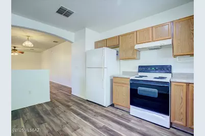 326 E Calle Nacrita, Green Valley, AZ 85614 - Photo 13