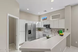 13853 N Lobelia Way, Oro Valley, AZ 85755 - Photo 15