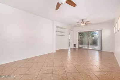 275 W Calle Moncayo, Sahuarita, AZ 85629 - Photo 7