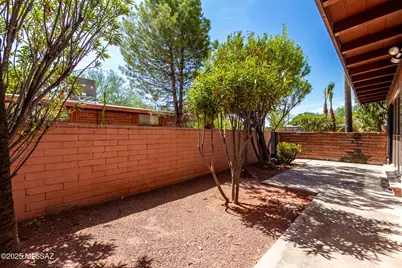 2431 E 2nd Street, Tucson, AZ 85719 - Photo 7