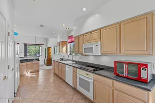 441 E Desert Golf Pl, Oro Valley, AZ 85737 - Photo 17