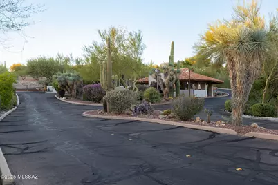 4880 Avenida De Vizcaya #3, Tucson, AZ 85718 - Photo 3