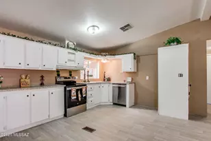 2481 S Walking H Pl, Tucson, AZ 85713 - Photo 11
