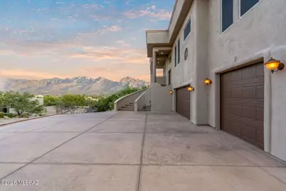 10685 N Summer Moon Place, Oro Valley, AZ 85737 - Photo 3