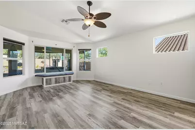 760 W Rio Teras, Green Valley, AZ 85614 - Photo 11