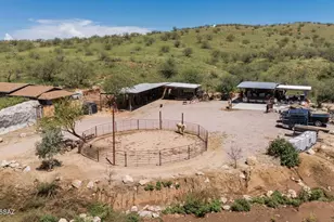 3197 N Edith Pl, Nogales, AZ 85621 - Photo 9