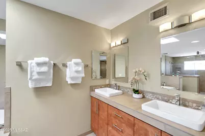 1300 E Via Entrada, Tucson, AZ 85718 - Photo 21
