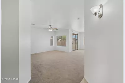 8227 W Calle Escorial, Tucson, AZ 85757 - Photo 11
