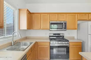 8227 W Calle Escorial, Tucson, AZ 85757 - Photo 23