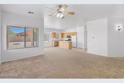 8227 W Calle Escorial, Tucson, AZ 85757 - Photo 13