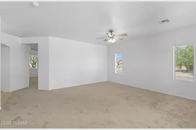 8227 W Calle Escorial, Tucson, AZ 85757 - Photo 15
