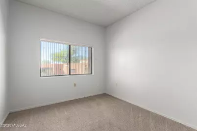 1721 W Dalehaven Circle, Tucson, AZ 85704 - Photo 17