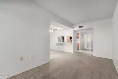 1721 W Dalehaven Circle, Tucson, AZ 85704 - Photo 9