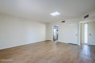 260 N Calle Del Lago, Green Valley, AZ 85614 - Photo 11