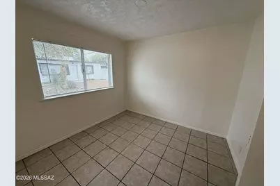 460 E Delano Street #1, Tucson, AZ 85705 - Photo 11