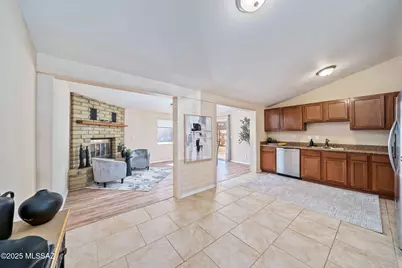 7002 E 45th Street, Tucson, AZ 85730 - Photo 9