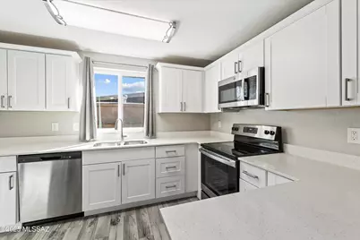 7132 E 18th Street, Tucson, AZ 85710 - Photo 9