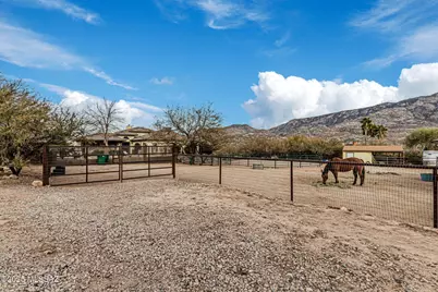 15850 N Razorback Ridge Trail, Tucson, AZ 85739 - Photo 13