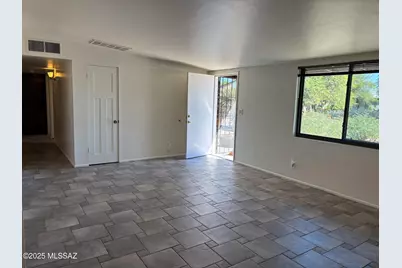 1742 S Avenida Del Sol, Tucson, AZ 85710 - Photo 3