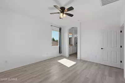 8608 N Western Juniper Terrace, Tucson, AZ 85743 - Photo 17