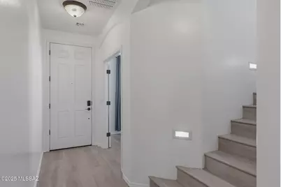 8608 N Western Juniper Terrace, Tucson, AZ 85743 - Photo 5