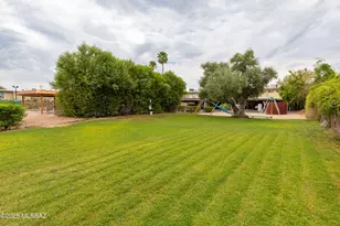 1585 E Prince Rd, Tucson, AZ 85719 - Photo 33