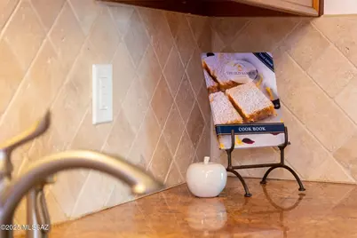 3165 N Vista Del Forte Drive, Tucson, AZ 85712 - Photo 9