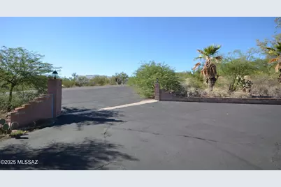 5850 N Campbell Avenue, Tucson, AZ 85718 - Photo 23