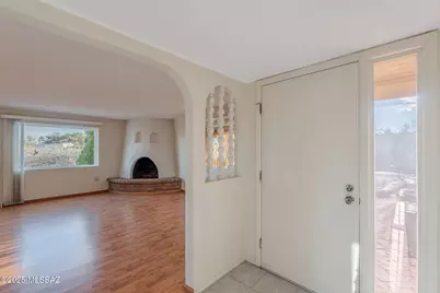 939 S Las Lomas Circle, Green Valley, AZ 85614 - Photo 3