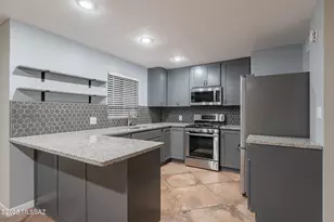 5302 E Peach St, Tucson, AZ 85712 - Photo 9