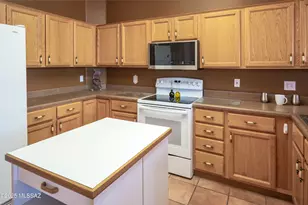 14230 N Lobelia Way, Oro Valley, AZ 85755 - Photo 3