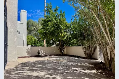 6848 E Dorado Court, Tucson, AZ 85715 - Photo 11