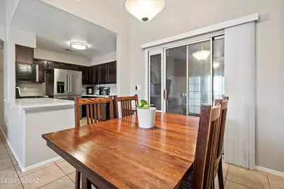 2228 W Silverbell Tree Drive, Tucson, AZ 85745 - Photo 7