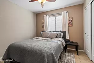 2228 W Silverbell Tree Dr, Tucson, AZ 85745 - Photo 13