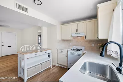 435 S Paseo Lobo #B, Green Valley, AZ 85614 - Photo 21