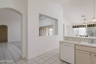 7653 W Starry Night Ln, Tucson, AZ 85743 - Photo 9