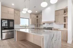 3901 W Ironwood Hill Dr, Tucson, AZ 85745 - Photo 1