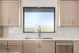 3901 W Ironwood Hill Dr, Tucson, AZ 85745 - Photo 9