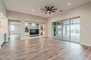 2333 E Copper Vly Wy, Green Valley, AZ 85614 - Photo 9