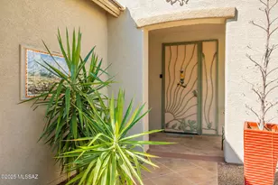 897 N Delacroix Dr, Green Valley, AZ 85614 - Photo 3