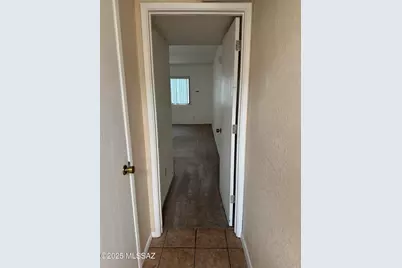 1752 S Ave Sosegado, Tucson, AZ 85710 - Photo 13