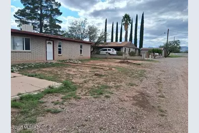28 E Hawthorne Street, Huachuca City, AZ 85616 - Photo 3