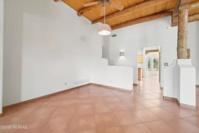 10041 E Rayann Place, Tucson, AZ 85749 - Photo 15