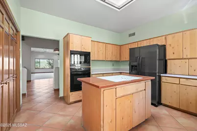 10041 E Rayann Place, Tucson, AZ 85749 - Photo 21