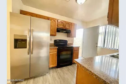 1701 N 6th Avenue, Tucson, AZ 85705 - Photo 9