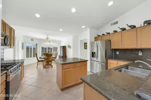 61778 E Redwood Dr, Tucson, AZ 85739 - Photo 13