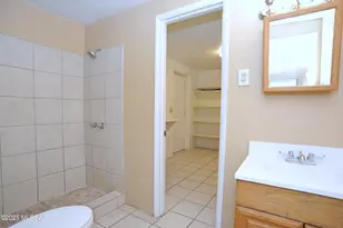 2520 E Helen St, Tucson, AZ 85716 - Photo 27