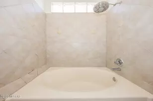 7411 E Poinciana Pl, Tucson, AZ 85730 - Photo 27