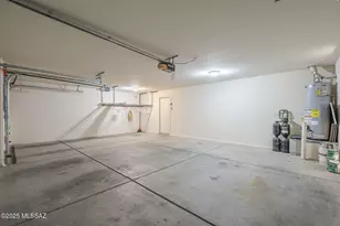 7466 W Crimson Ridge Dr, Tucson, AZ 85743 - Photo 37